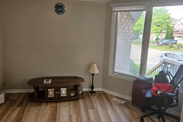 Bedroom 2 - 81 Beaconsfield Avenue, Brampton, ON L6Y4S1 Photo 4
