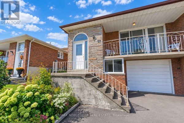 Dining room - 81 Blossom Crescent, Toronto, ON M3N2B1 Photo 3