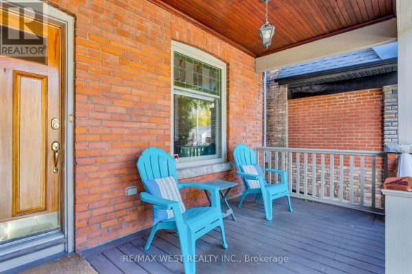 Dining room - 81 Chelsea Avenue, Toronto, ON M6P1B9 Photo 3