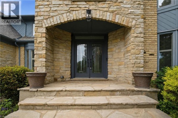 81 Flanders Drive, Waterdown, ON, photo 3