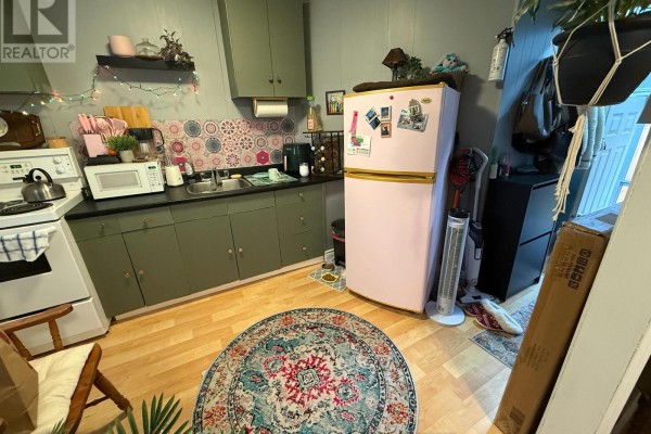 Kitchen - 81 Givins Street, Woodstock, ON N4S5Y8 Photo 4