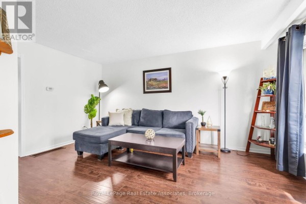 Dining room - 81 Glenmore Crescent, Brampton, ON L6S1H9 Photo 4