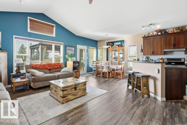 Bedroom 2 - 81 Grayridge Cr, Stony Plain, AB T7Z0A1 Photo 5