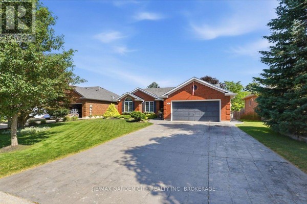 Kitchen - 81 Sandra Drive, Pelham, ON L0S1C0 Photo 3