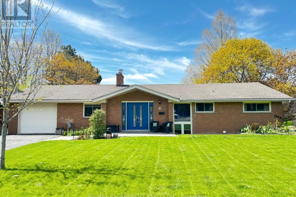 81 Thomson Drive, Hamilton, ON, photo 2
