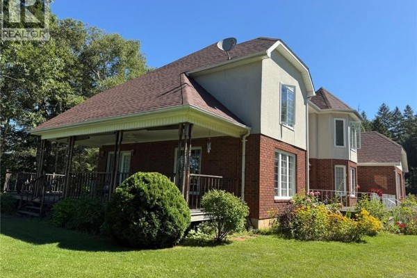 Bath (# pieces 1-6) - 81 Woodland Hill, Perth Andover, NB E7H5H4 Photo 5