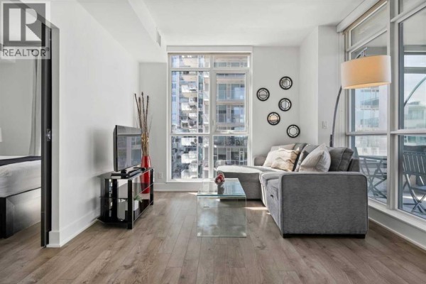 Kitchen - 810, 550 Riverfront Avenue Se, Calgary, AB T3P1E9 Photo 4