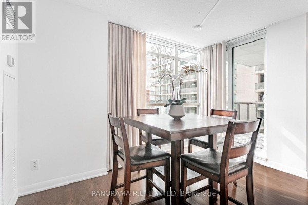 Bedroom 2 - 810 - 205 Sherway Gardens Road, Toronto, ON M9C0A5 Photo 5