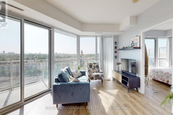 810 - 5101 Dundas Street W, Toronto, ON, photo 3