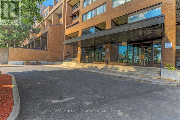 810 - 515 St Laurent Boulevard, Ottawa, ON K1K3X5 Photo 2