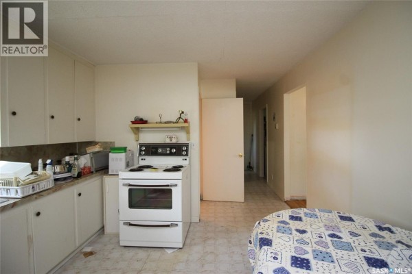 4pc Bathroom - 810 2nd Avenue, Simmie, SK S0N2N0 Photo 4
