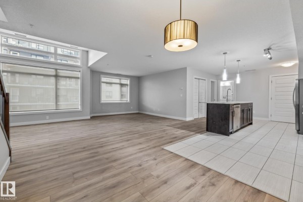 Kitchen - #810 5151 Windermere Bv Sw, Edmonton, AB T6W2K4 Photo 3