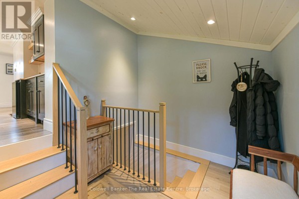 810 John Street N, Gravenhurst), ON P1P1E6 Photo 3