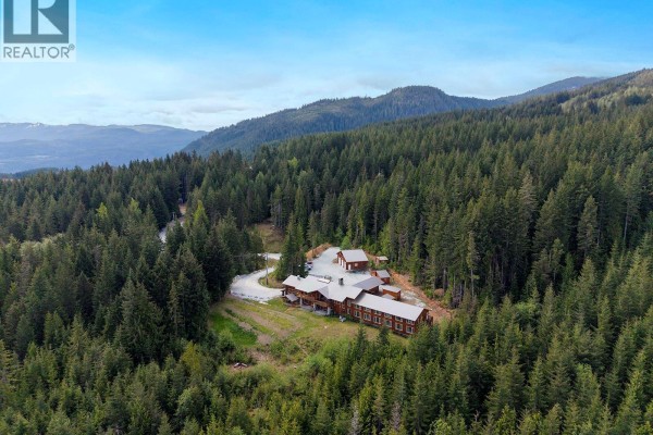 8100 Forbidden Plateau Rd, Courtenay, BC V9J1L2 Photo 5