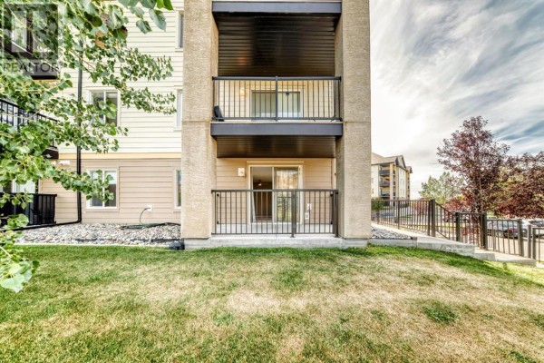 8101, 304 Mackenzie Way Sw, Airdrie, AB, photo 3