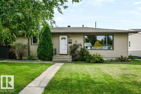 Dining room - 8104 162 St Nw, Edmonton, AB T5R2L7 Photo 2