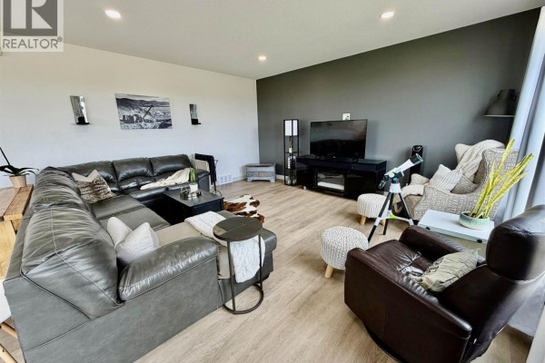 8107 81a Street, Fort St  John, BC, photo 2