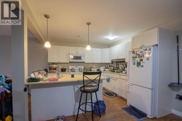 Kitchen - 8108 18 Street, Dawson Creek, BC V1G0G4 Photo 4
