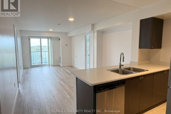 Primary Bedroom - 811 - 1346 Danforth Road, Toronto, ON M1J0A9 Photo 4