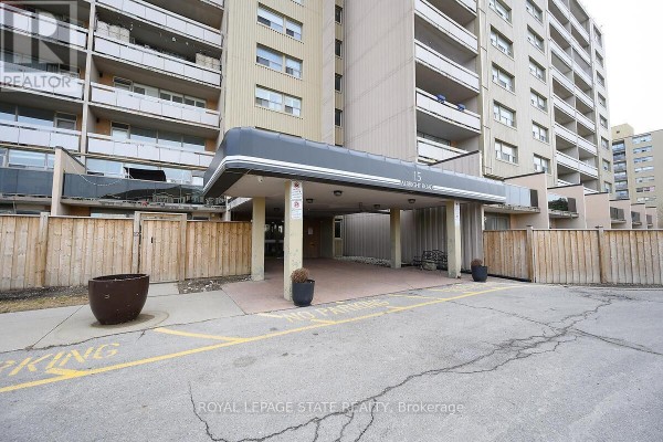 811 - 15 Albright Road, Hamilton, ON, photo 2