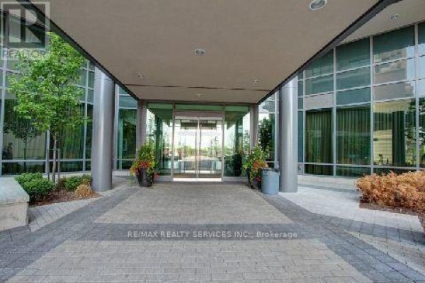 Kitchen - 811 - 205 Sherway Gardens Road, Toronto, ON M9C0A5 Photo 3