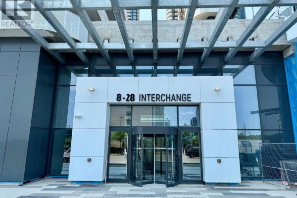 The main entrance to 8-28 Interchange Way with revolving doors. - 811 - 28 Interchange Way, Vaughan