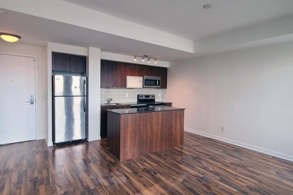 Bedroom - 811 - 55 East Liberty Street, Toronto, ON M6K3R6 Photo 4