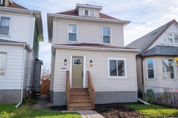811 Alverstone Street, Winnipeg