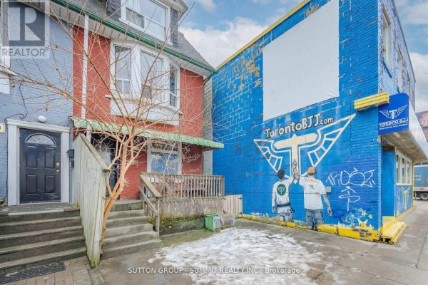 811 Bloor Street W, Toronto, ON, photo 3