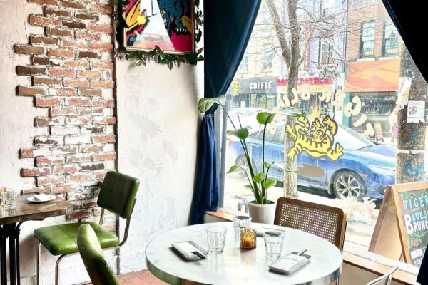 811 Queen Street W, Toronto, ON M6J1G1 Photo 4