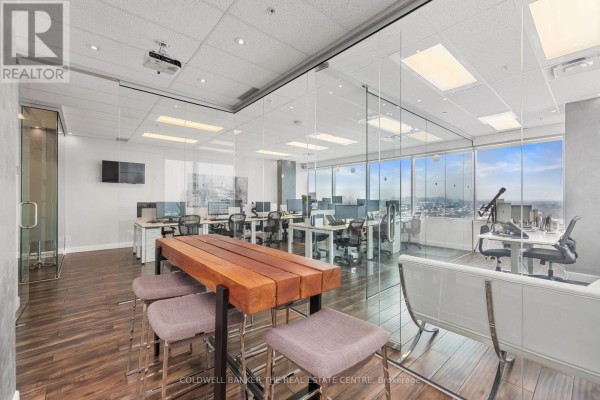 812 - 7191 Yonge Street, Markham, ON L3T0C4 Photo 3