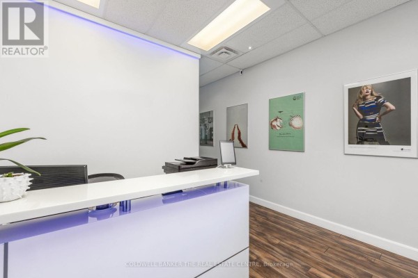 812 - 7191 Yonge Street, Markham, ON L3T0C4 Photo 4