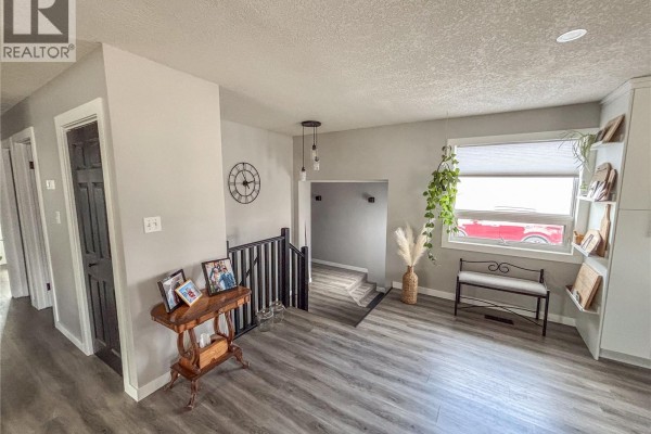 Enclosed porch - 812 Qu'appelle Street, Grenfell, SK S0G2B0 Photo 3