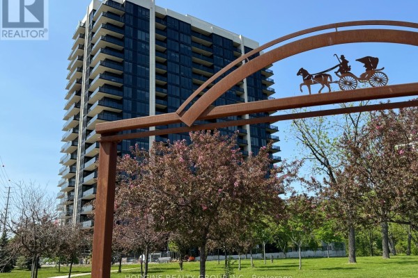 813 - 1035 Southdown Road, Mississauga, ON L5J0A2 Photo 4