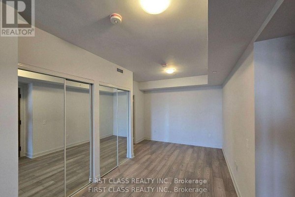 Dining room - 813 - 2920 Highway 7 Road, Vaughan, ON L4K0P4 Photo 3