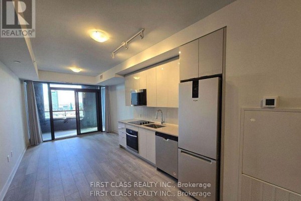 Living room - 813 - 2920 Highway 7 Road, Vaughan, ON L4K0P4 Photo 4