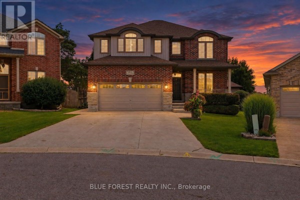 Family room - 813 Deer Ridge Place, London North, ON N6H0C1 Photo 2