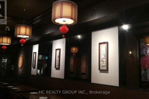 813 Yonge Street, Toronto, ON, photo 2