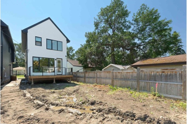 8136 77 Av Nw, Edmonton, AB, photo 3