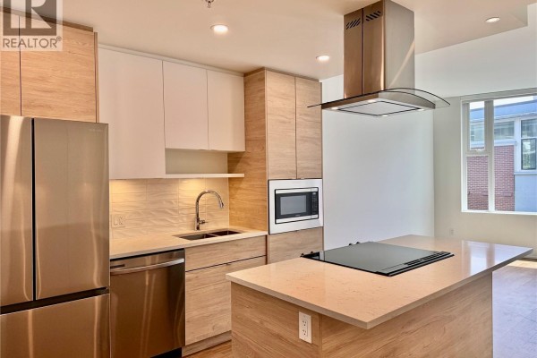 Kitchen - 814 1628 Store St, Victoria, BC V8W3K3 Photo 4