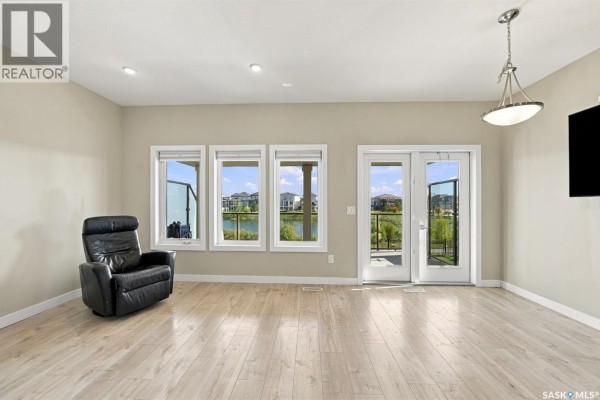 2pc Bathroom - 814 Kensington Boulevard, Saskatoon, SK S7L6C6 Photo 5