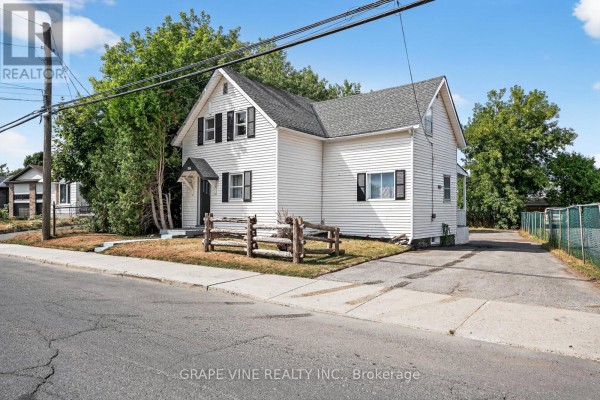 814 Laurier Street, Clarence Rockland, ON, photo 2