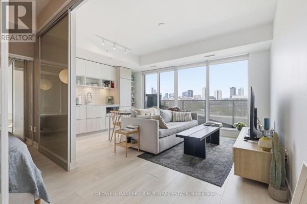 Den - 815 - 60 Tannery Road, Toronto, ON M5A0S8 Photo 4