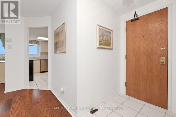 Primary Bedroom - 815 - 80 Sandcastle Drive, Ottawa, ON K2H9E7 Photo 3