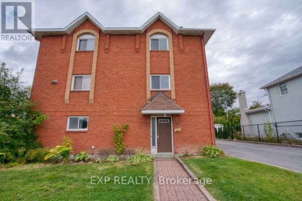 815 A Maitland Avenue, Ottawa
