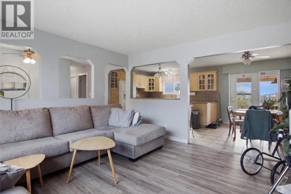 Bedroom - 815 Kambia Crescent, Kamloops, BC V2B7M8 Photo 5