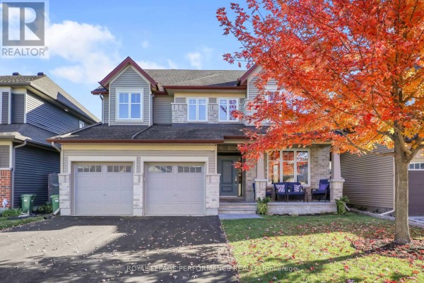 815 Slattery's Field Street, Ottawa, ON K1T0J1 Photo 2