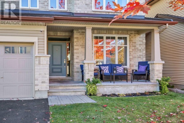 815 Slattery's Field Street, Ottawa, ON K1T0J1 Photo 3