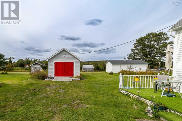 Bedroom - 8153 7 Highway, Sherbrooke, NS B0J3C0 Photo 3