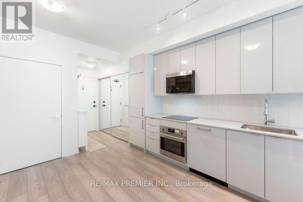 816 - 10 Abeja Street, Vaughan, ON L4K0R4 Photo 5